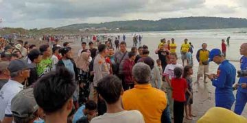 Satpolairud Polres Pangandaran dan Tim SAR Evakuasi Korban Tengelam di Pantai Barat