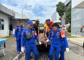 Reaksi Cepat, Polisi Temukan Korban Laka Laut di Pantai Barat Pangandaran
