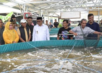 Wali Kota Banjar Saksikan Panen Perdana Ikan Nila Sistem Bioflok